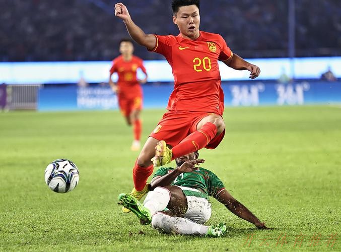 开云体育下载中心：中国男足亚运队0:0孟加拉国队 小组第一晋级